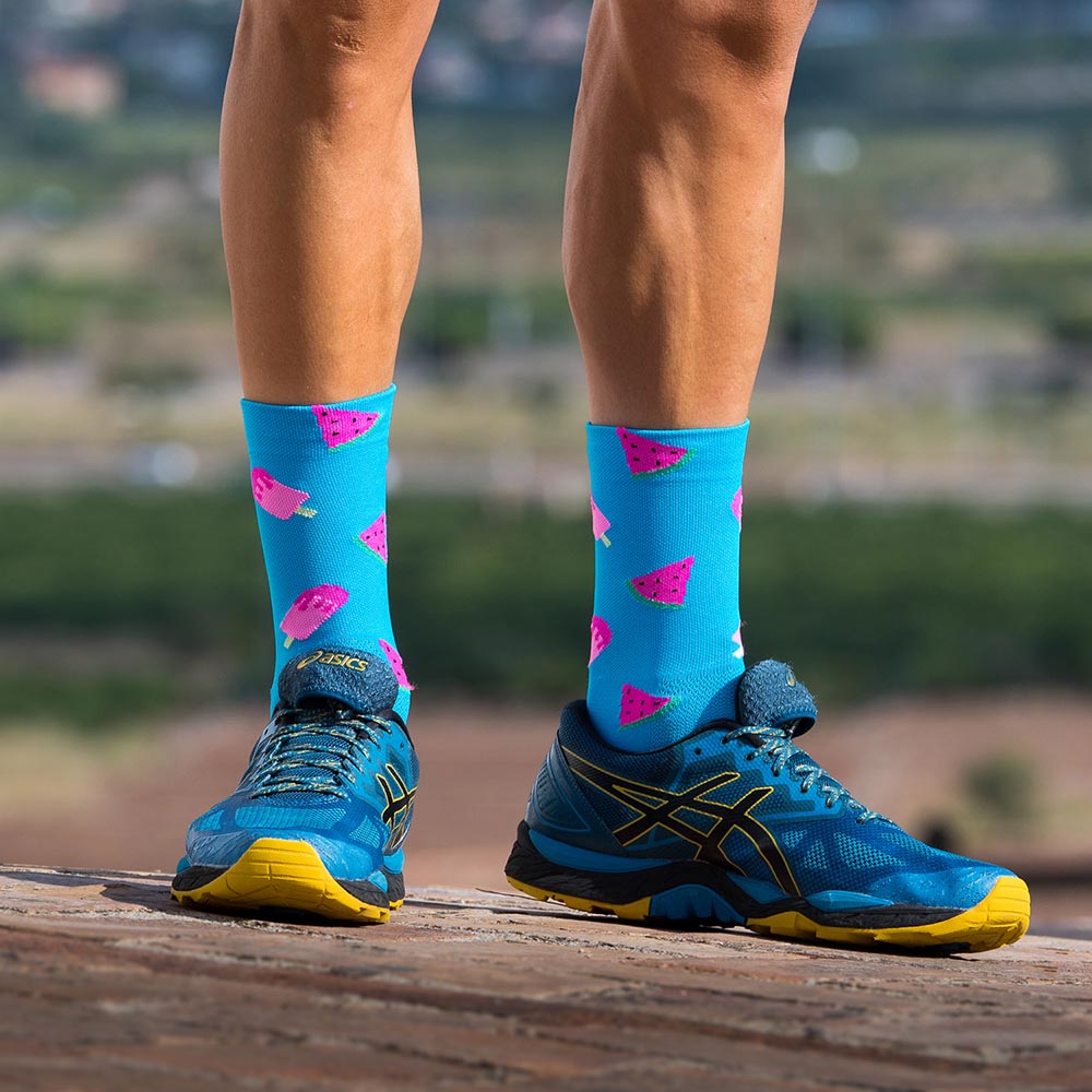 NORTEI Calcetines Ciclismo Running MTB Altos para Hombre y Mujer –  Calcetines Deportivos Transpirables Sin Costuras Compresivos - Infinity:  : Moda